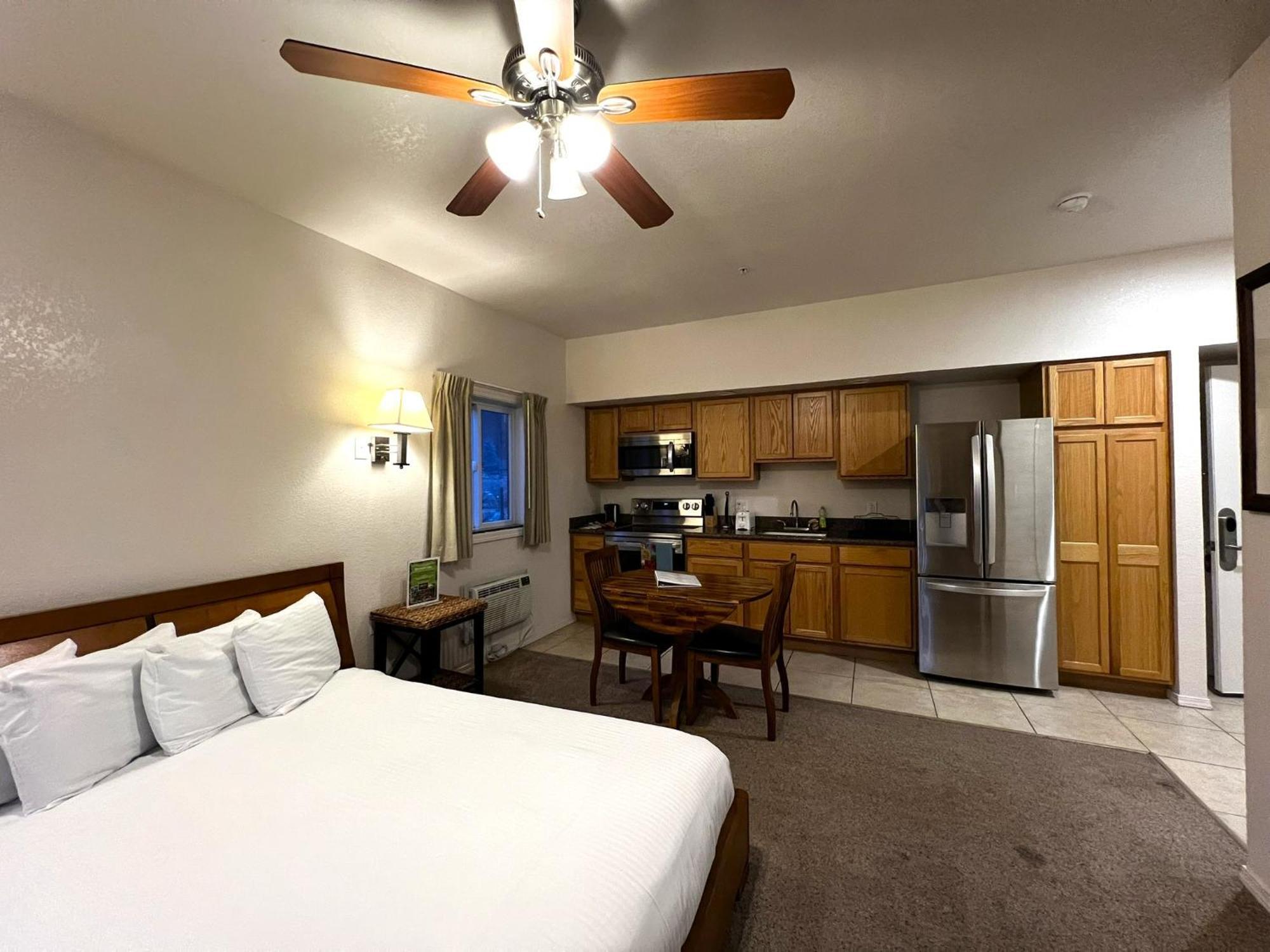 Canyon Plaza Premier Studio And Apartments Tusayan Luaran gambar